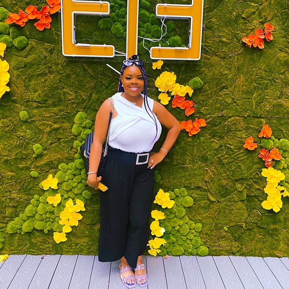 Hello Poshers! Welcome to my Poshmark Closet! - Picture 2 of 5